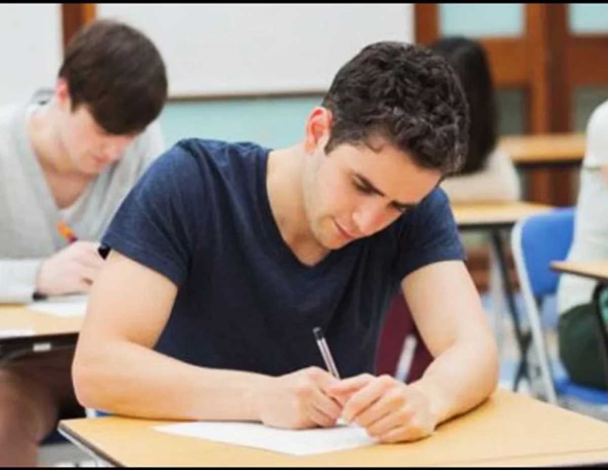 सीयूईटी यूजी का पहला दिन, दिल्ली को छोड़ देश-विदेश में हुई परीक्षा सीयूईटी यूजी का पहला दिन, दिल्ली को छोड़ देश-विदेश में हुई परीक्षा